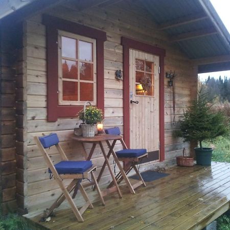 Strömsund Cabin On Husky Farm מראה חיצוני תמונה